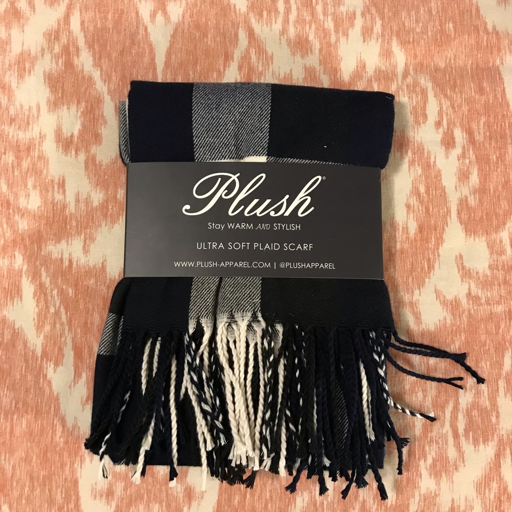 Plaid scarf